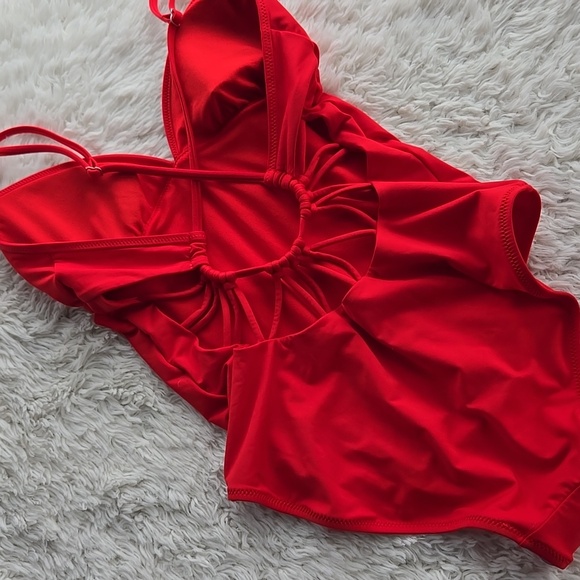 Athleta Kihei Loop-back Strappy Red One-piece Small - Picture 5 of 9